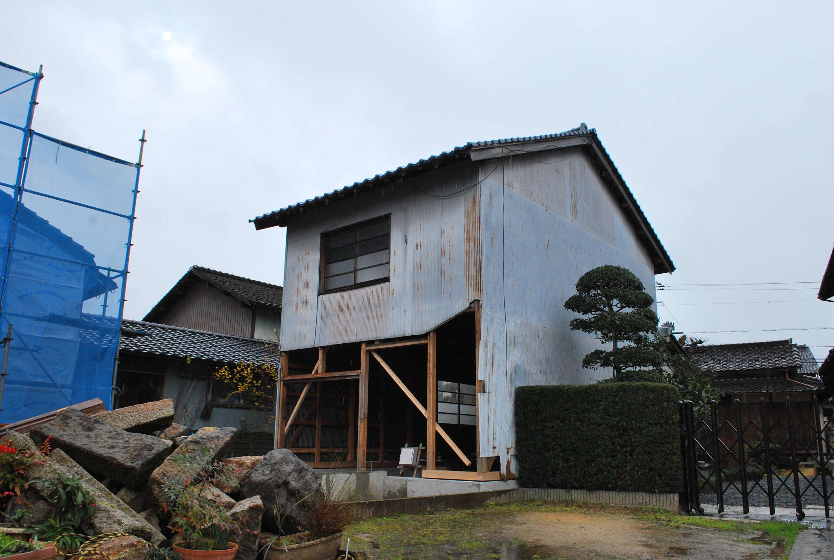 image-left